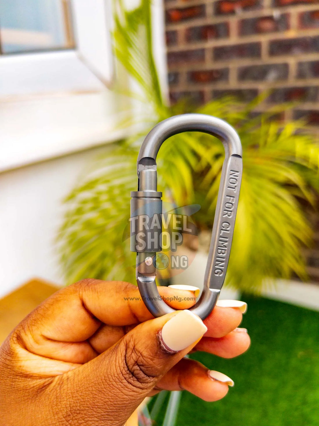 8cm D-Shape Lockable Aluminum Carabiner | Travel Essential