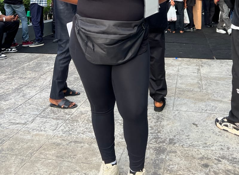 Spacious Crossbody Waist Bag with Adjustable Strap - Perfect for Nigerian Voyagers